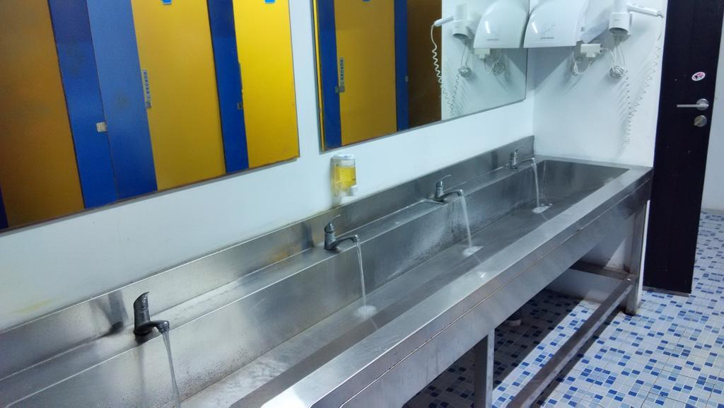 Cx Hostel Kuta Raya Dış mekan fotoğraf