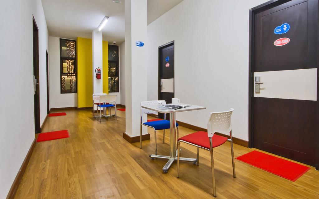 Cx Hostel Kuta Raya Dış mekan fotoğraf