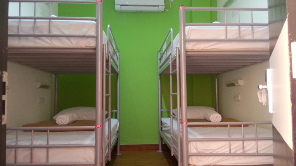 Cx Hostel Kuta Raya Oda fotoğraf