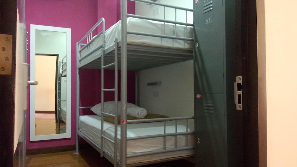 Cx Hostel Kuta Raya Oda fotoğraf
