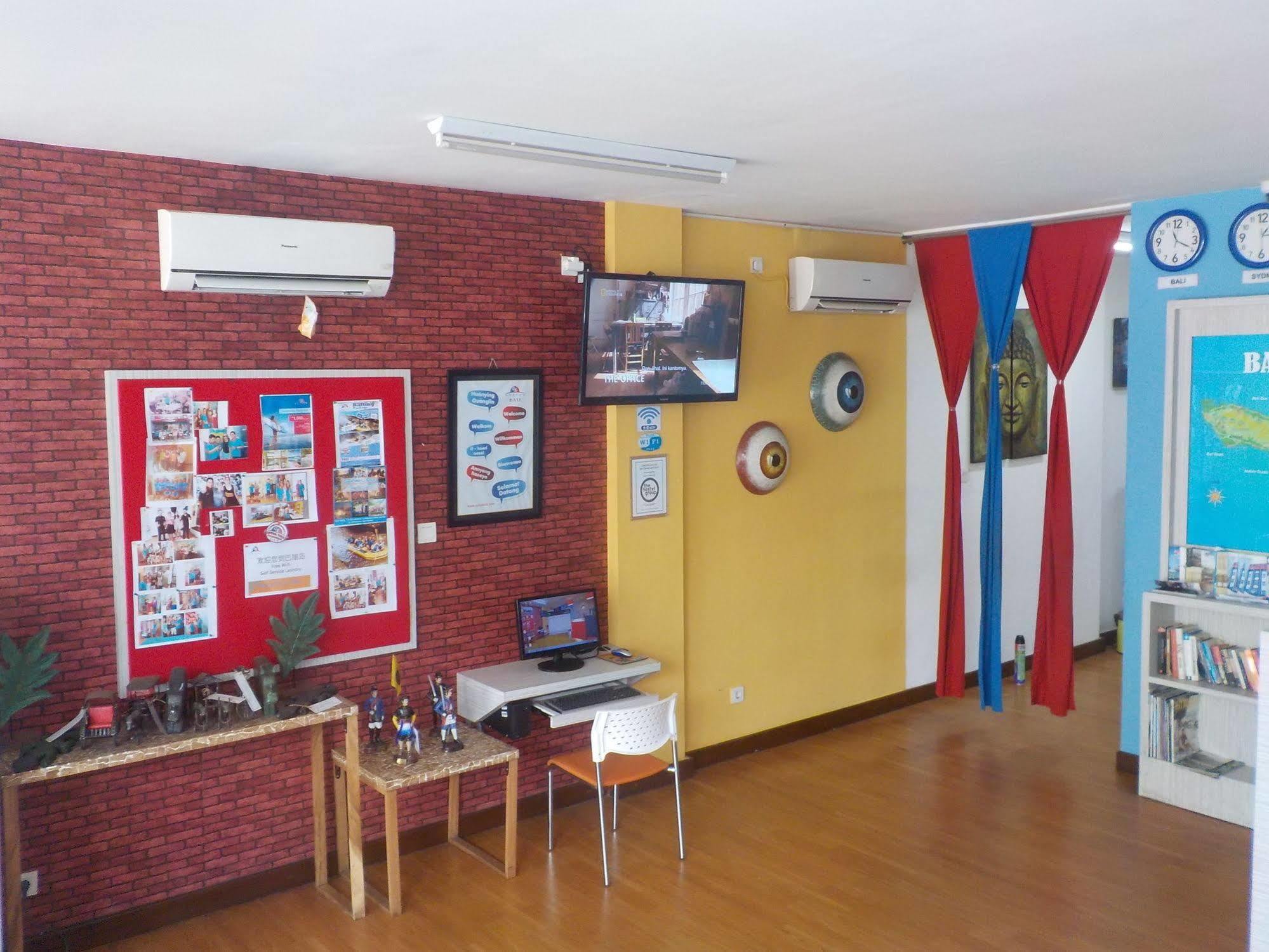 Cx Hostel Kuta Raya Dış mekan fotoğraf