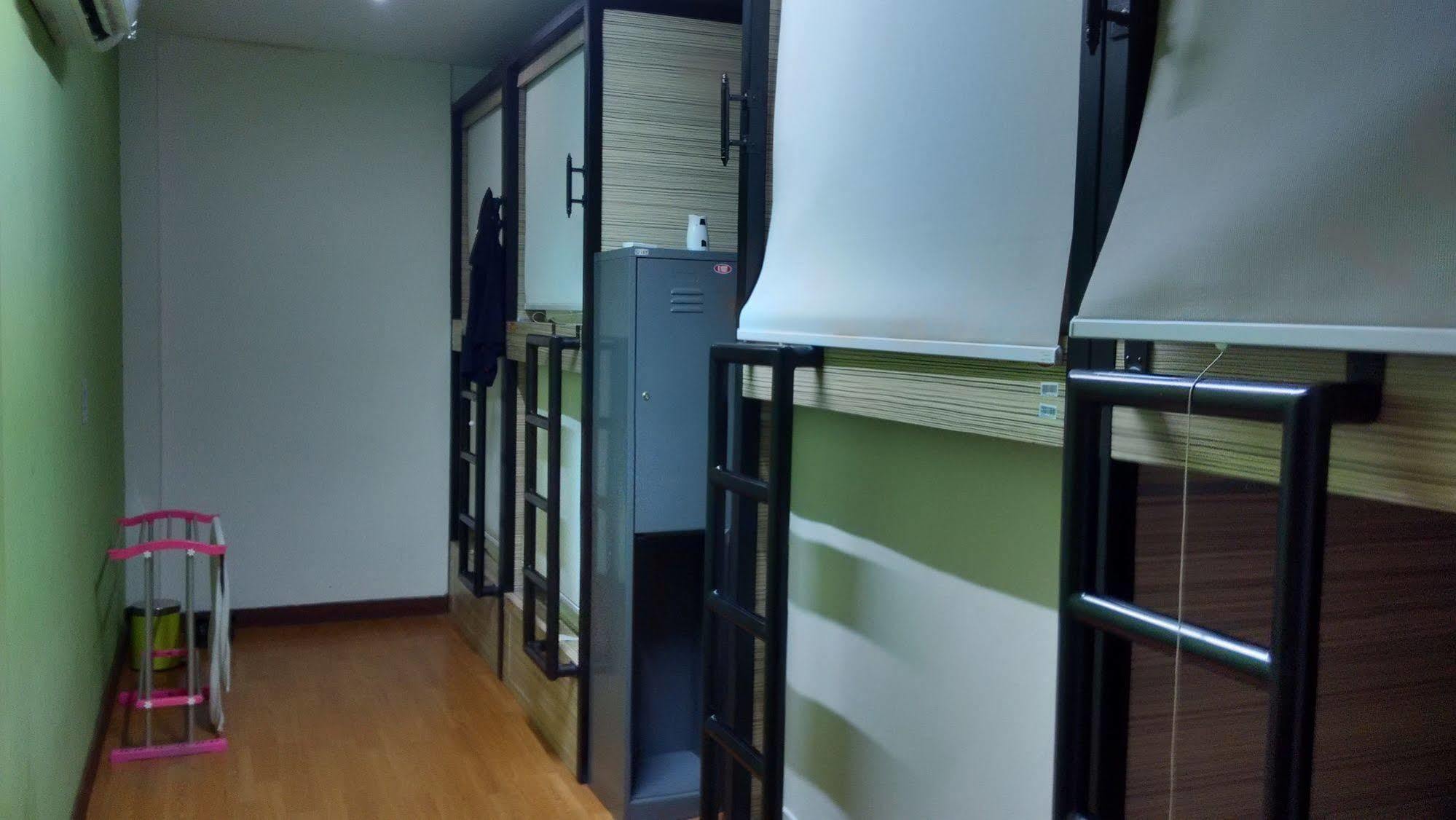 Cx Hostel Kuta Raya Dış mekan fotoğraf
