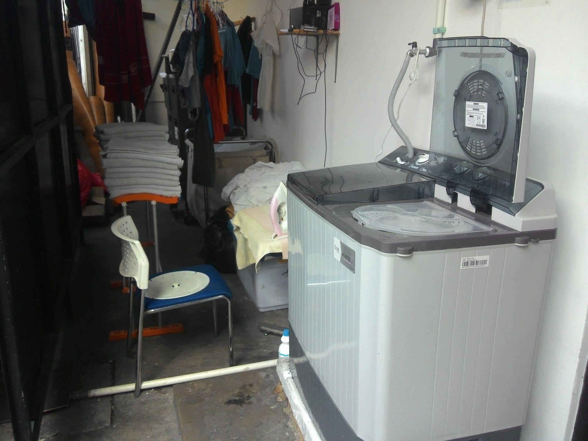 Cx Hostel Kuta Raya Dış mekan fotoğraf